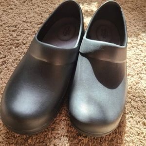 Triple Comfort Crocs Clog